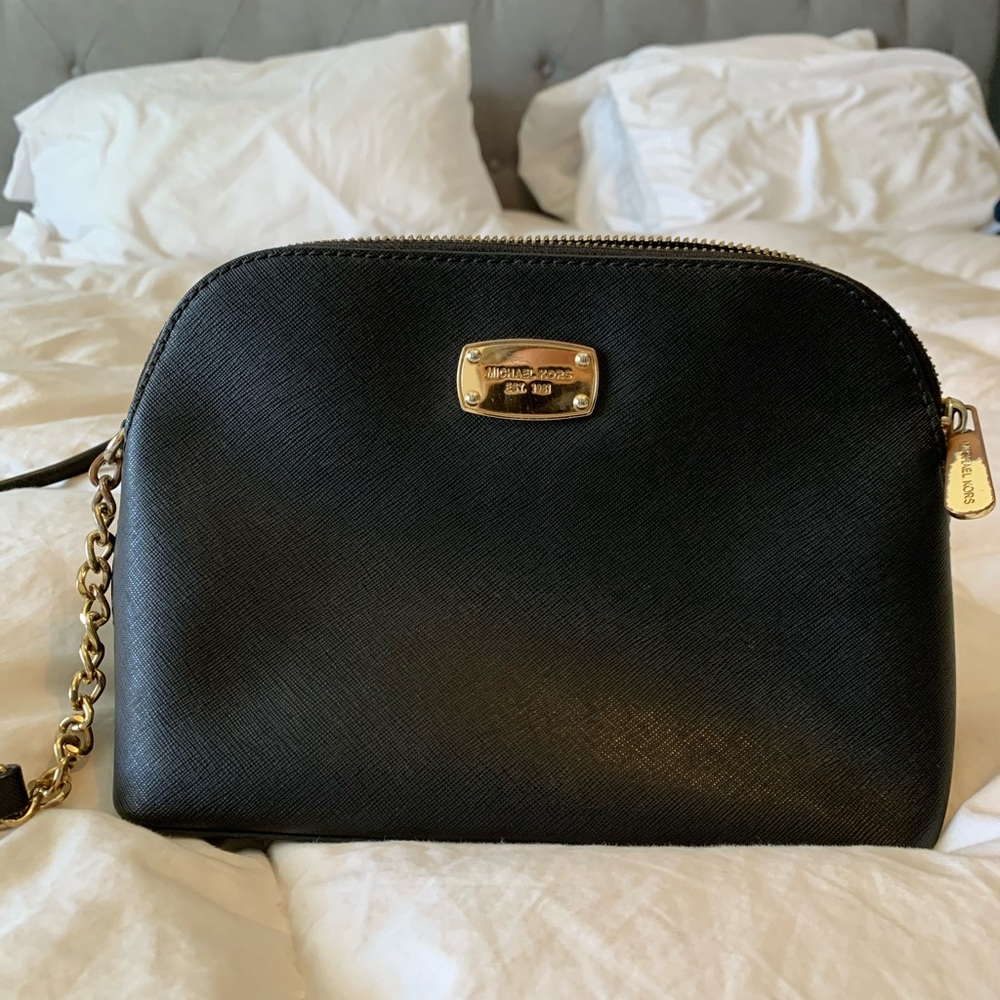 Black Michael Kors Crossbody Bag